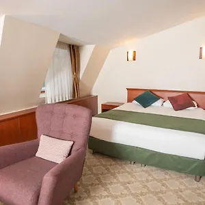 Golden Siyav Otel
